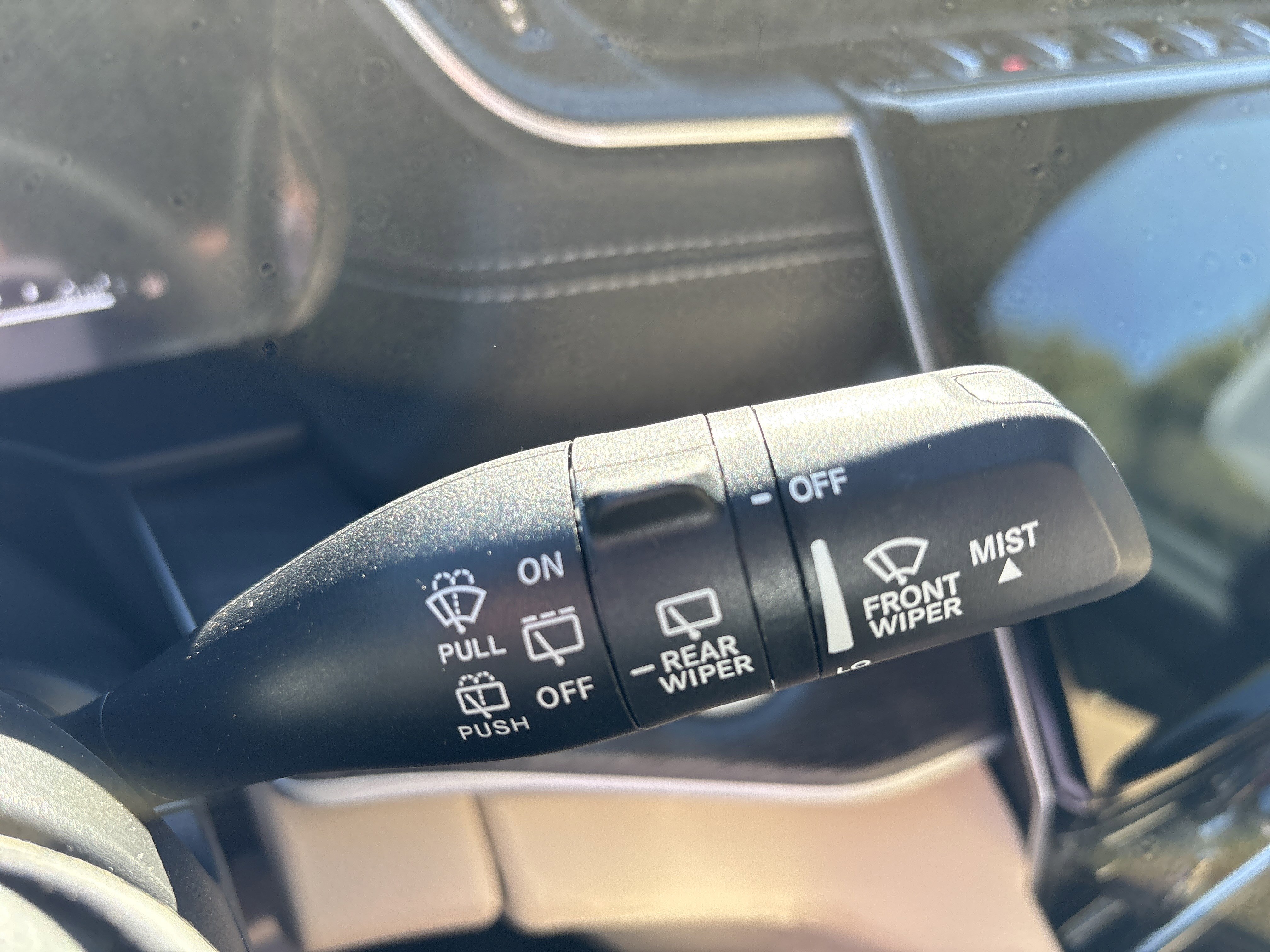 New 2025 Jeep Grand Cherokee Limited image 28