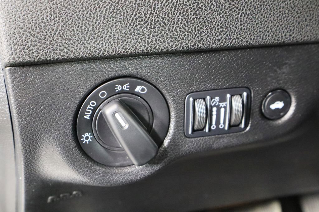 Used 2023 Dodge Charger SXT image 23