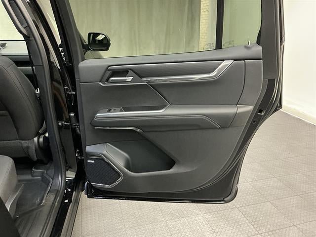 New 2026 GMC Acadia Elevation w/ LPO, Floor Liner Package AWD/4WD image 32