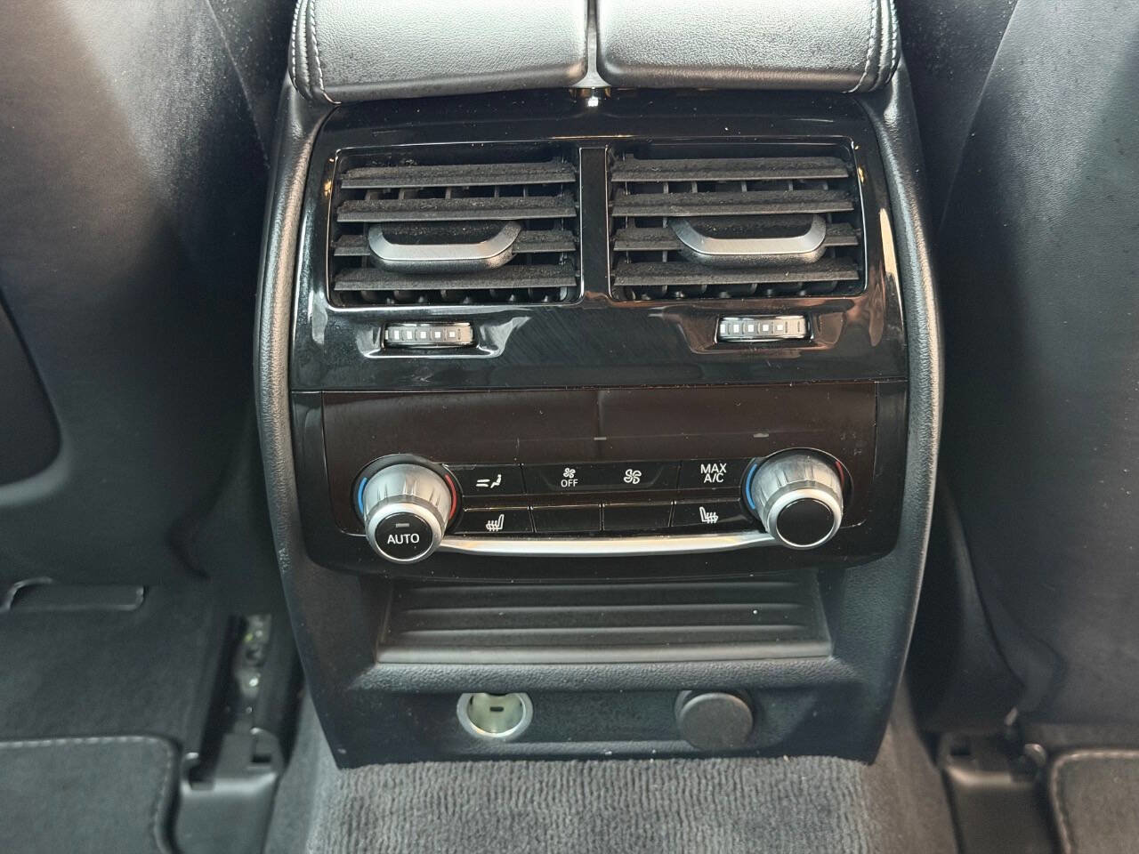 Used 2019 BMW M5 w/ Executive Package image 33