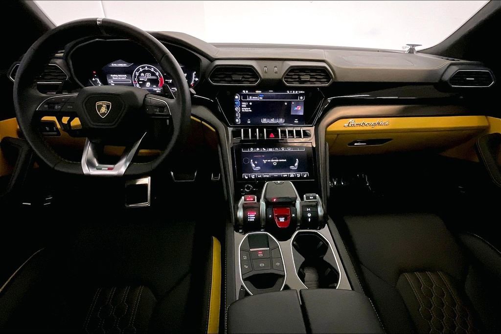 Used 2024 Lamborghini Urus S AWD/4WD image 22