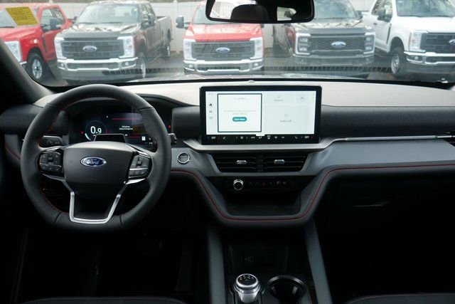 New 2026 Ford Explorer ST-Line w/ ST-Line Street Pack image 7