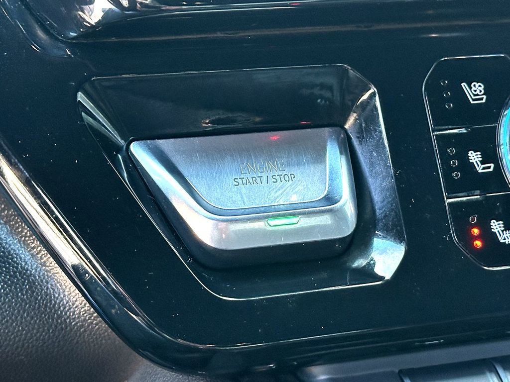 Used 2024 GMC Sierra 1500 AT4 w/ Technology Package image 15