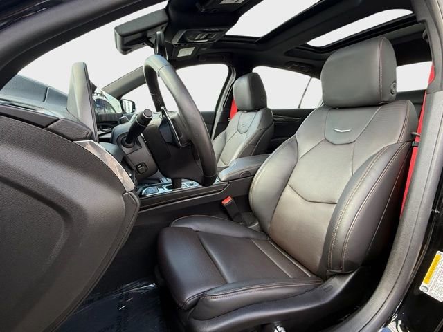 Used 2025 Cadillac CT5 V w/ Technology Package image 11