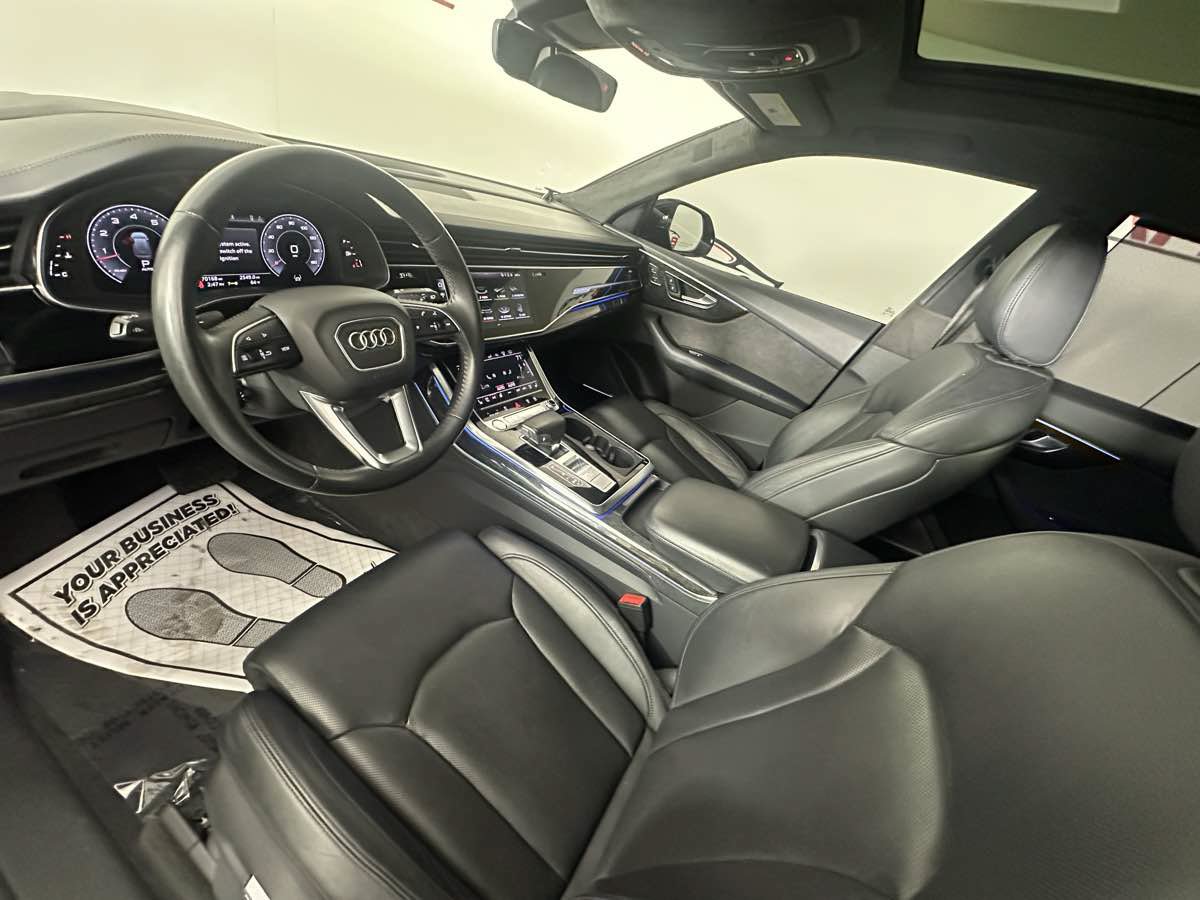 Used 2019 Audi Q8 Prestige AWD/4WD image 24
