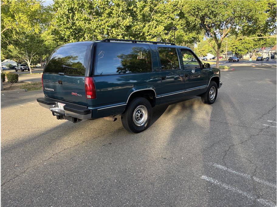 Used 1993 GMC Suburban 2500 RWD image 7