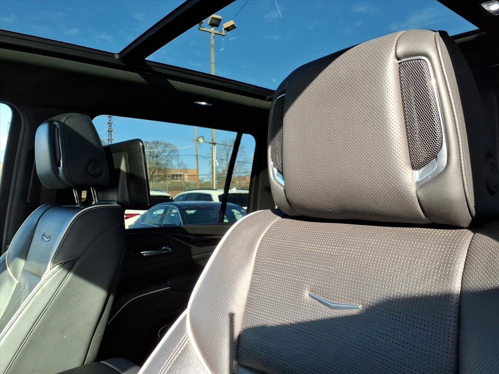 Used 2021 Cadillac Escalade ESV Sport w/ Driver Assist Tech Package image 28