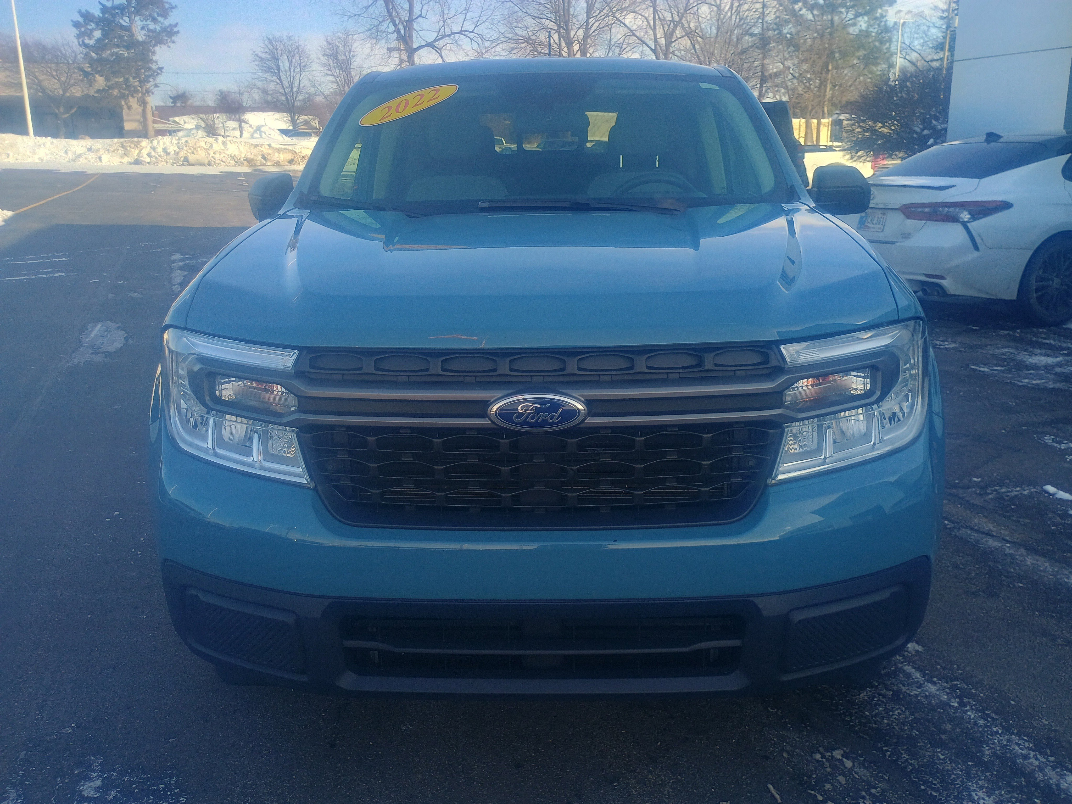 Used 2022 Ford Maverick XLT image 2