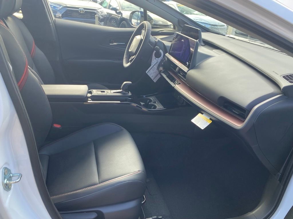 New 2026 Toyota Prius Plug-In Hybrid FWD image 18