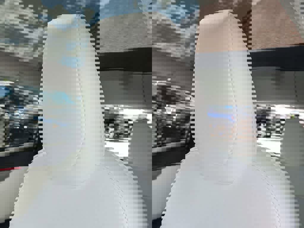 Used 2026 Tesla Model Y 2WD image 25