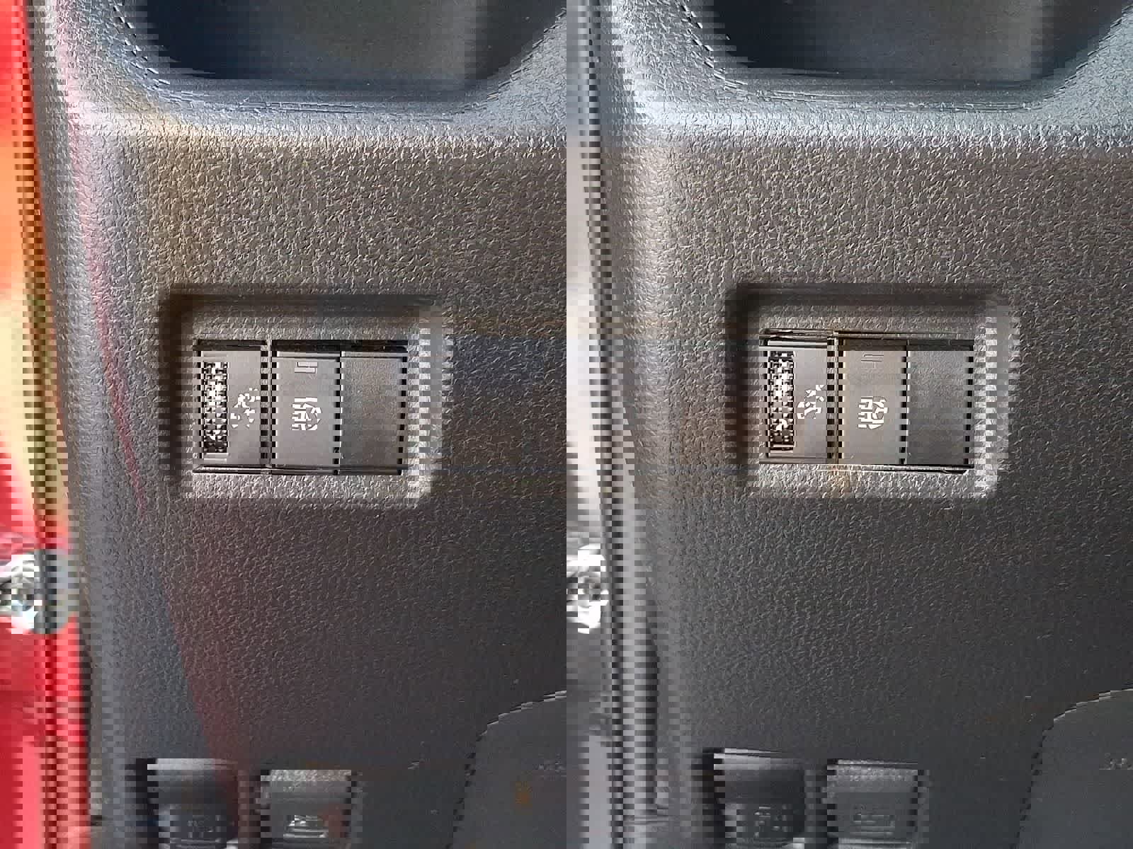 Certified 2021 Toyota RAV4 XLE image 30