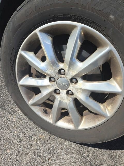 Used 2016 Jeep Cherokee Limited image 18