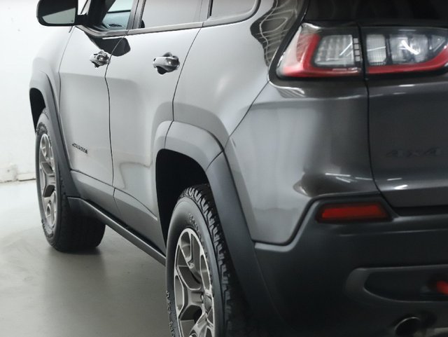 Used 2022 Jeep Cherokee Trailhawk w/ Comfort/Convenience Group AWD/4WD image 40