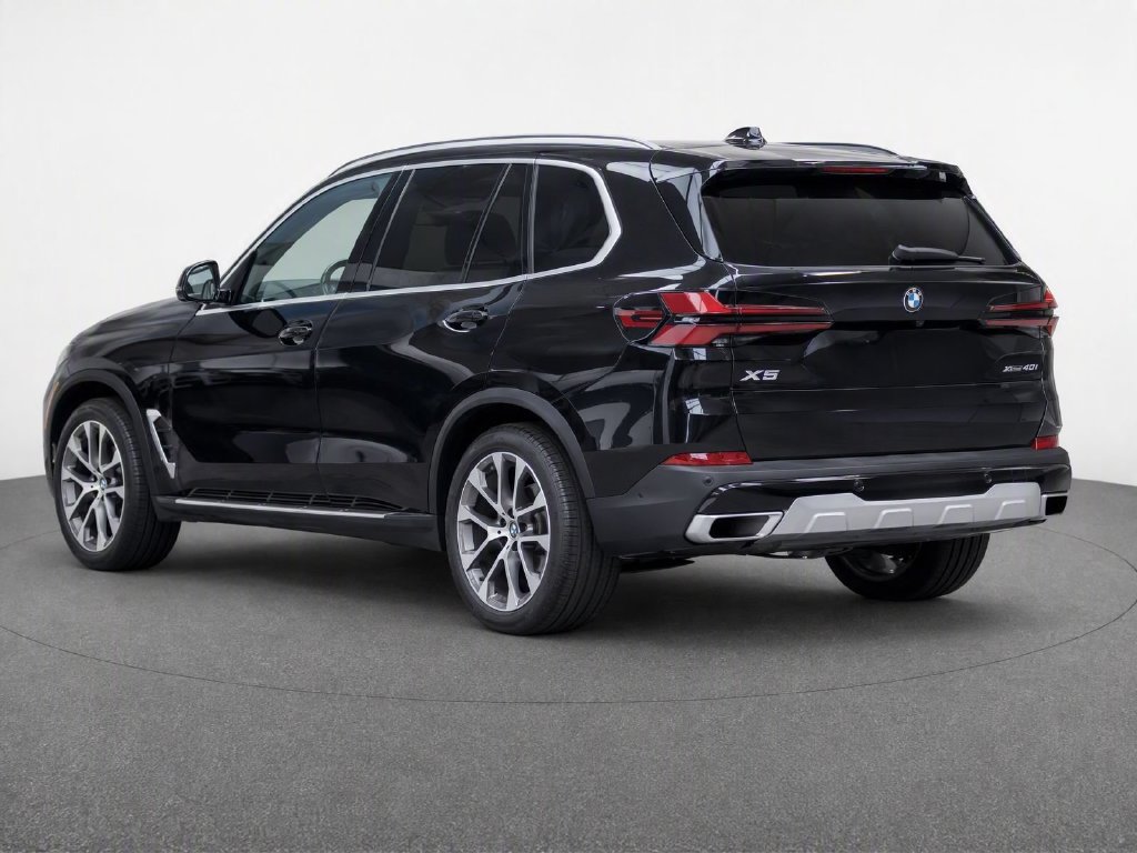 Used 2024 BMW X5 xDrive40i AWD/4WD image 4