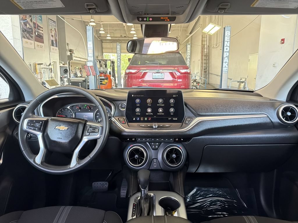 Certified 2025 Chevrolet Blazer LT FWD image 20