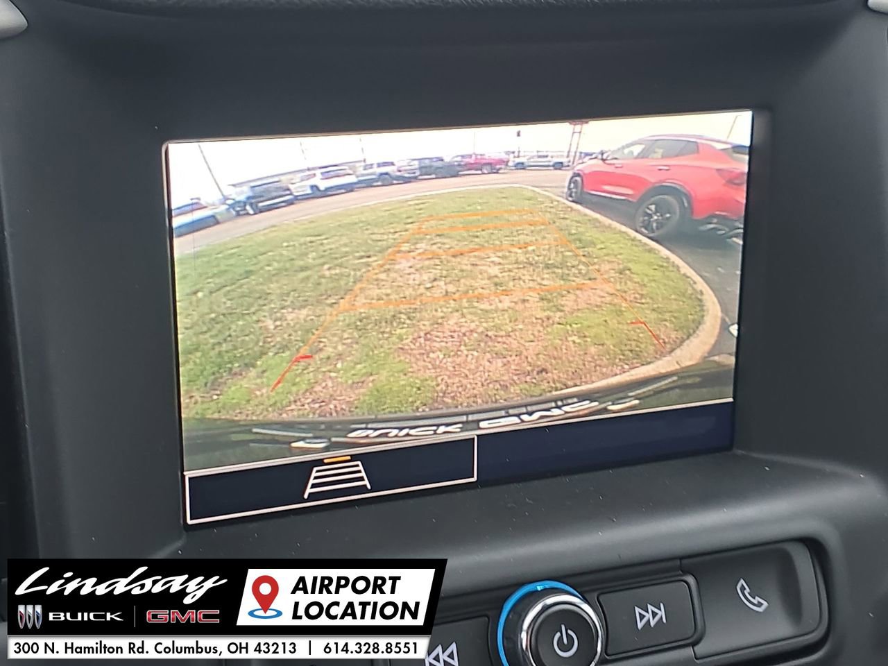 Used 2023 GMC Terrain SLE w/ Driver Convenience Package image 15