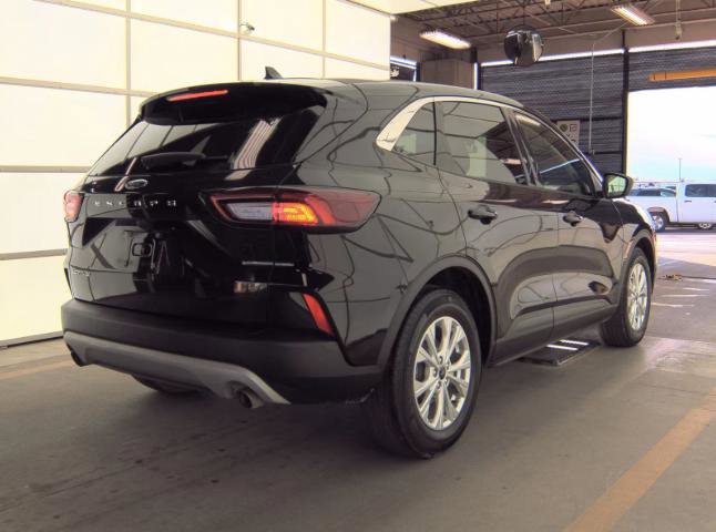 Used 2023 Ford Escape Active image 4