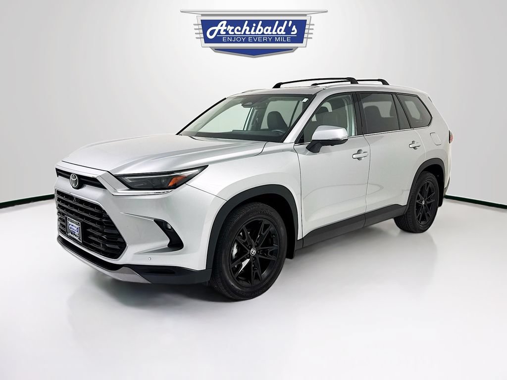 Used 2024 Toyota Grand Highlander AWD image 3
