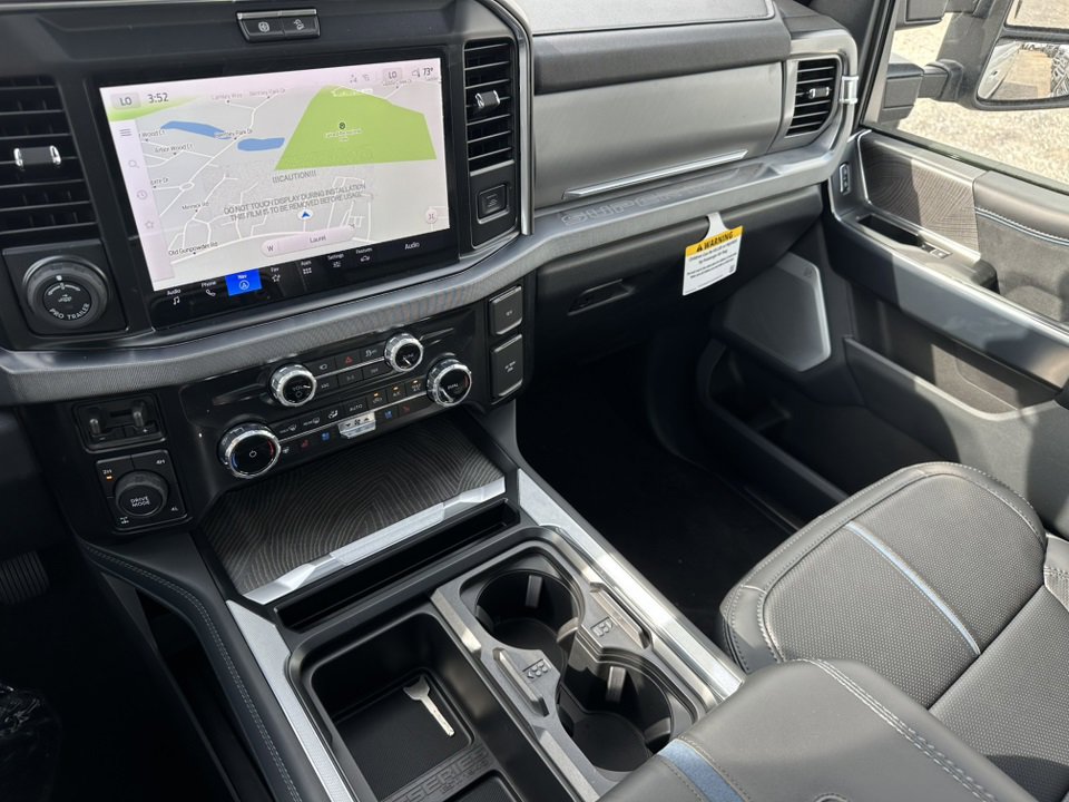 New 2025 Ford F250 Platinum image 30