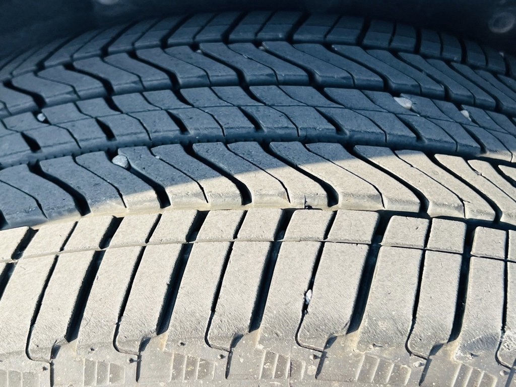 Used 2024 GMC Yukon XL Denali Ultimate image 11