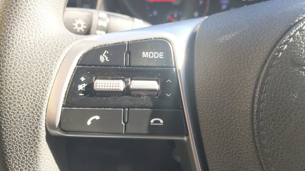 Used 2020 Kia Sorento LX FWD image 21