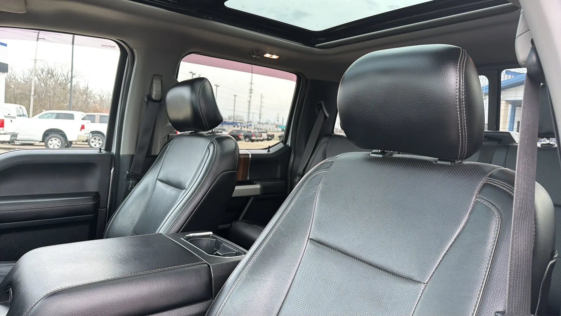 Used 2017 Ford F150 Lariat w/ Equipment Group 502A Luxury image 97