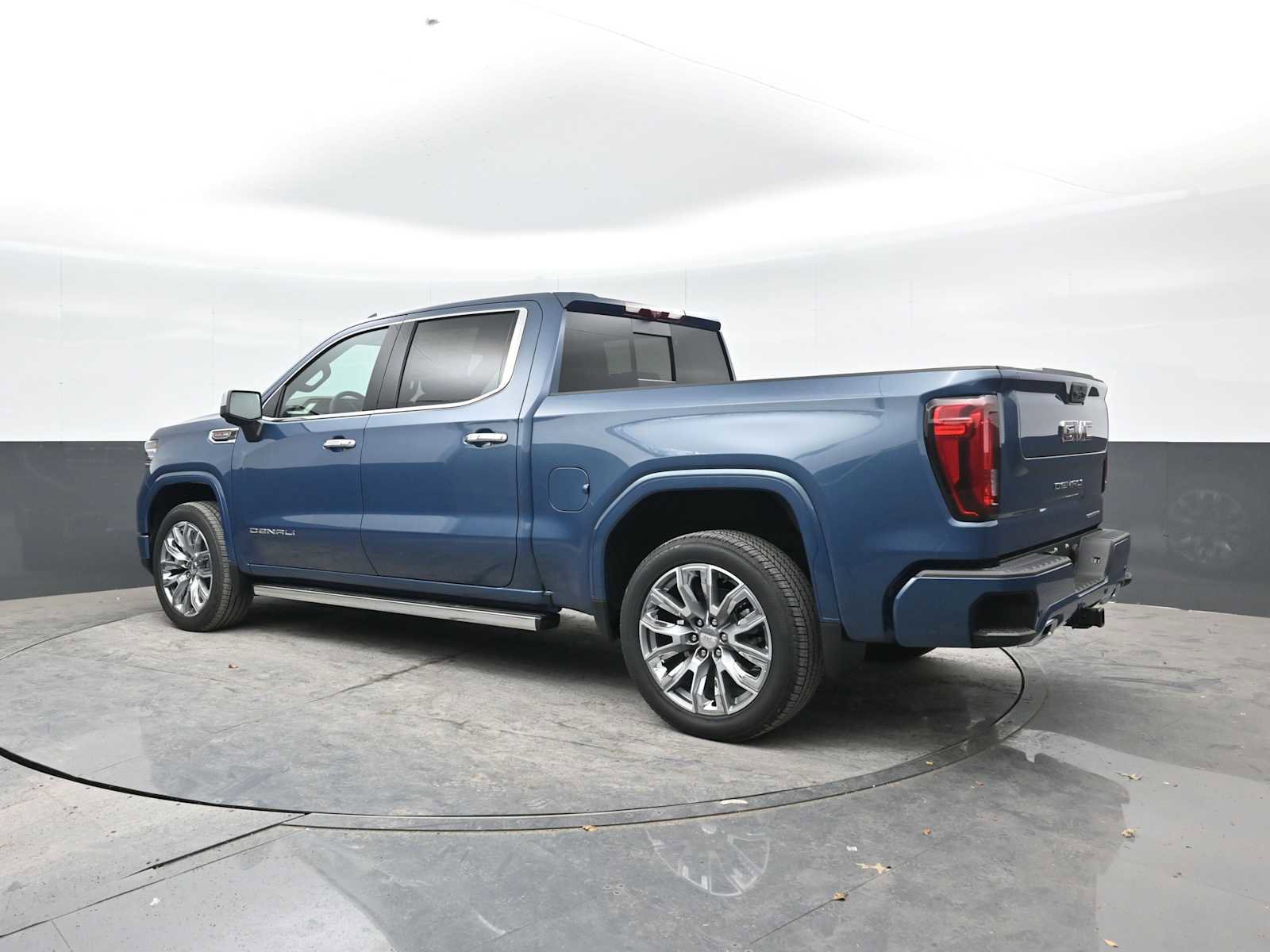 New 2026 GMC Sierra 1500 Denali image 2