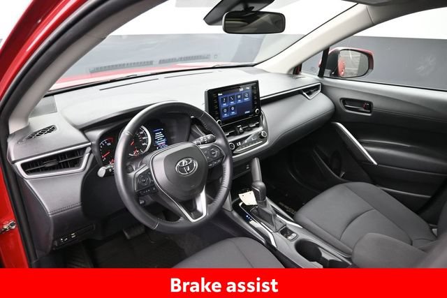 Certified 2022 Toyota Corolla Cross LE w/ Moonroof Package AWD/4WD image 13