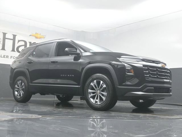 New 2026 Chevrolet Equinox LT image 2