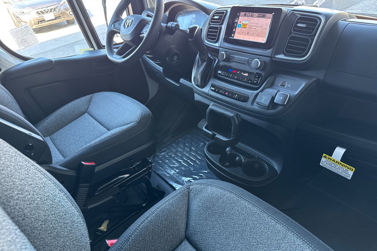 New 2026 RAM ProMaster 1500 w/ Quick Order Package 22G SLT image 14