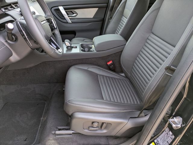 New 2026 Land Rover Discovery Sport Landmark image 12