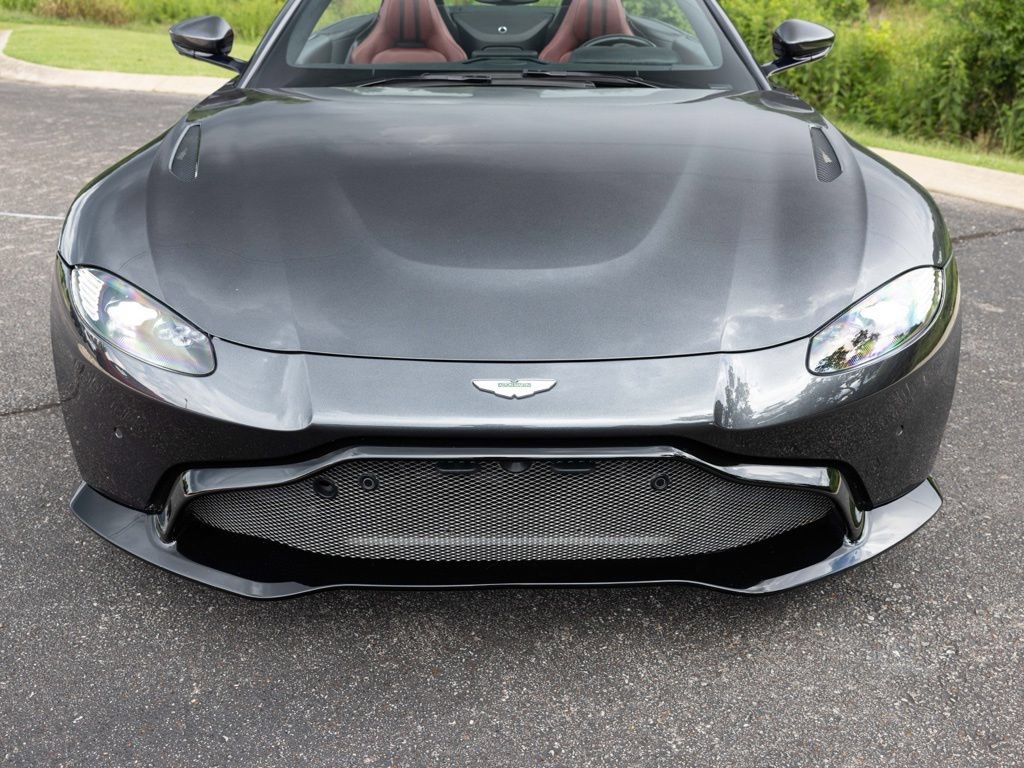 Used 2021 Aston Martin V8 Vantage Roadster RWD image 11