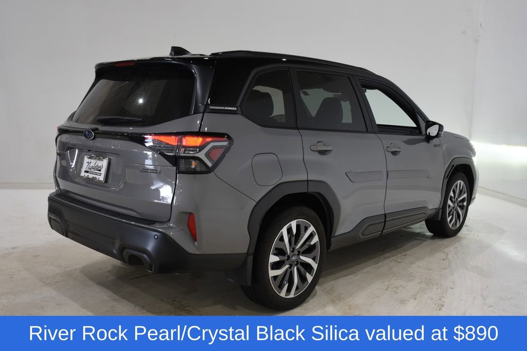 Used 2025 Subaru Forester Touring w/ Touring Package image 4