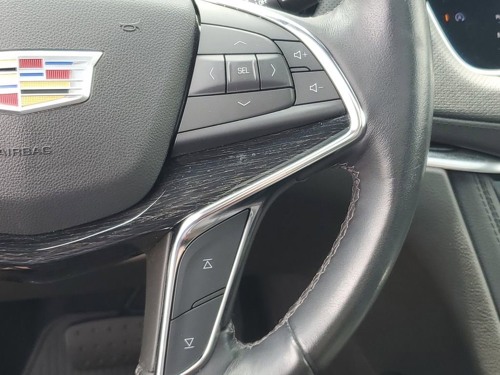 Used 2022 Cadillac XT5 Premium Luxury AWD/4WD image 13