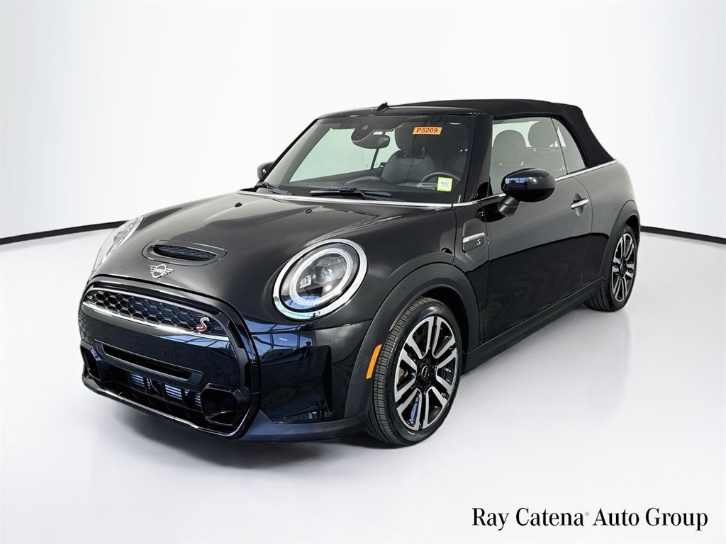 Used 2024 MINI Cooper S FWD image 3