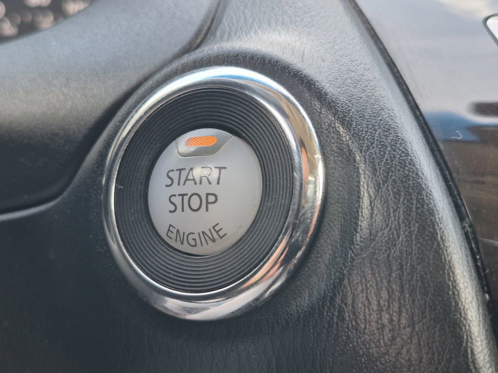 Used 2013 INFINITI JX35 AWD w/ Premium Pkg image 24