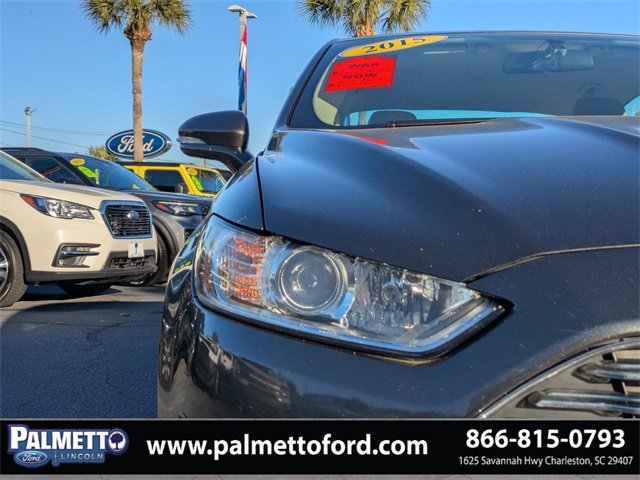 Used 2015 Ford Fusion SE image 10