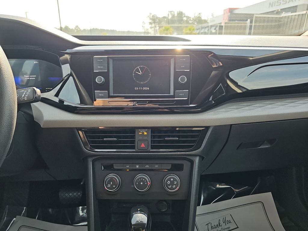 Used 2022 Volkswagen Taos S image 23