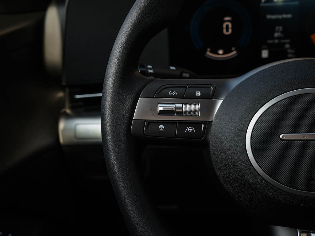 New 2026 Hyundai Kona SE image 19