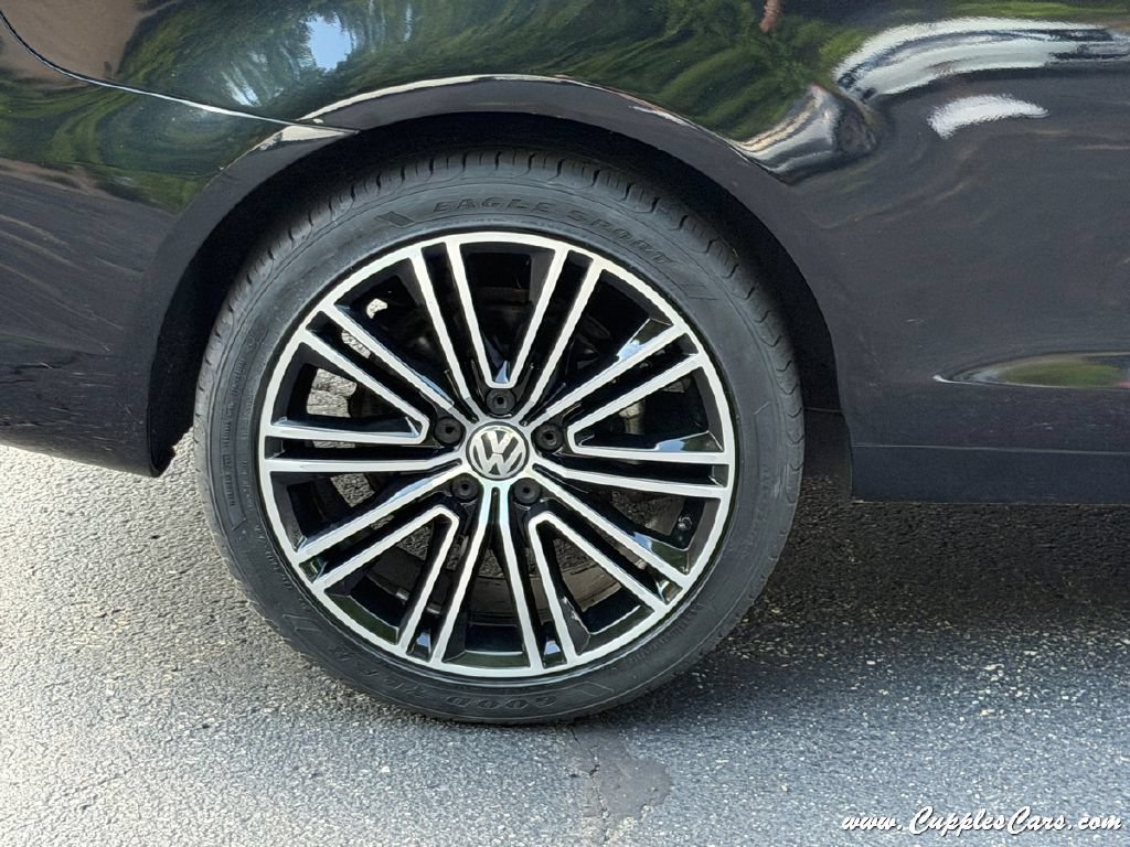 Used 2015 Volkswagen Eos Final Edition FWD image 42
