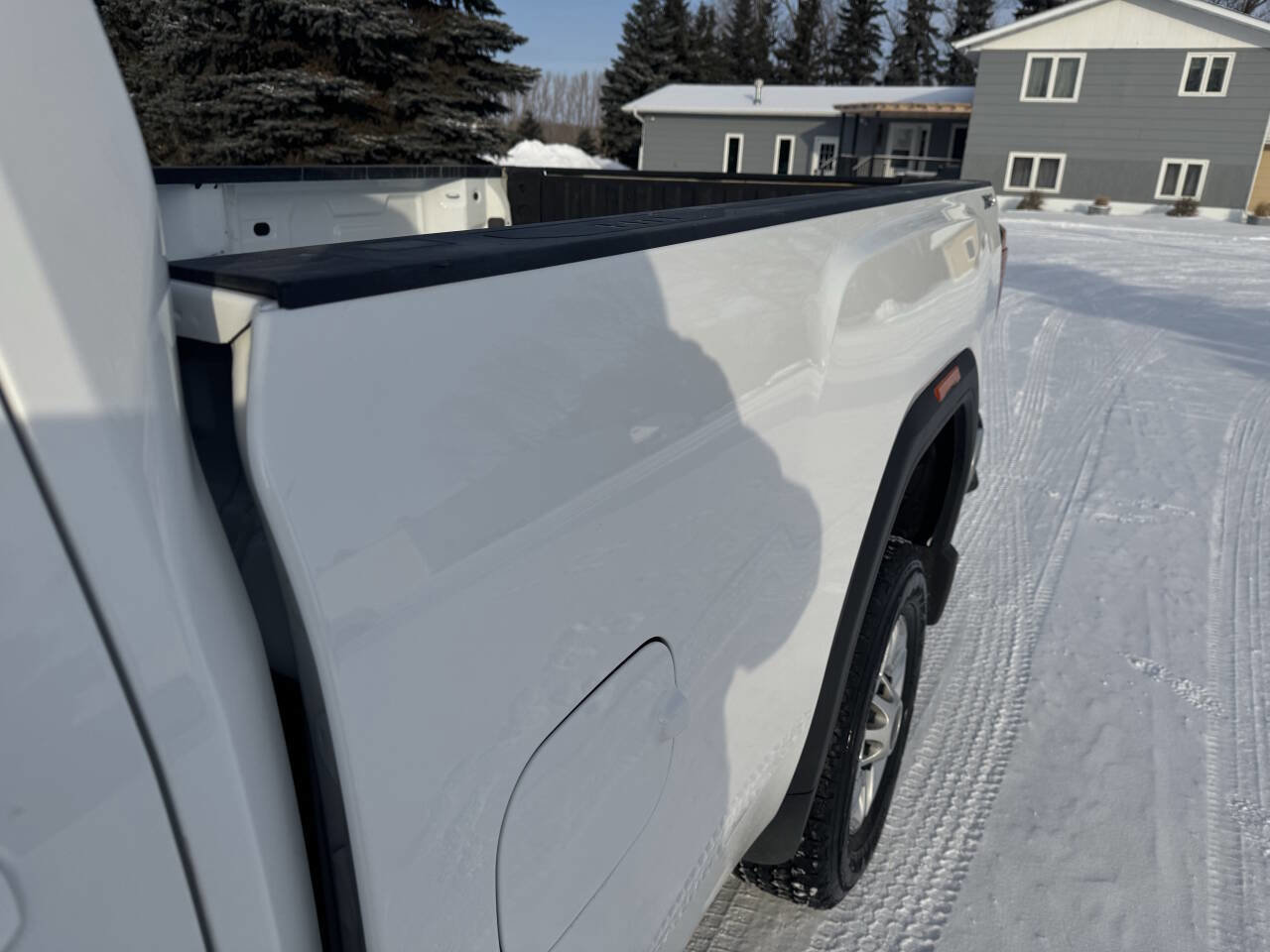 Used 2021 GMC Sierra 2500 SLE image 25