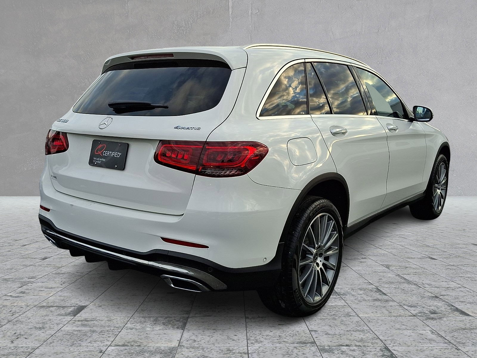 Used 2022 Mercedes-Benz GLC 300 4MATIC image 11