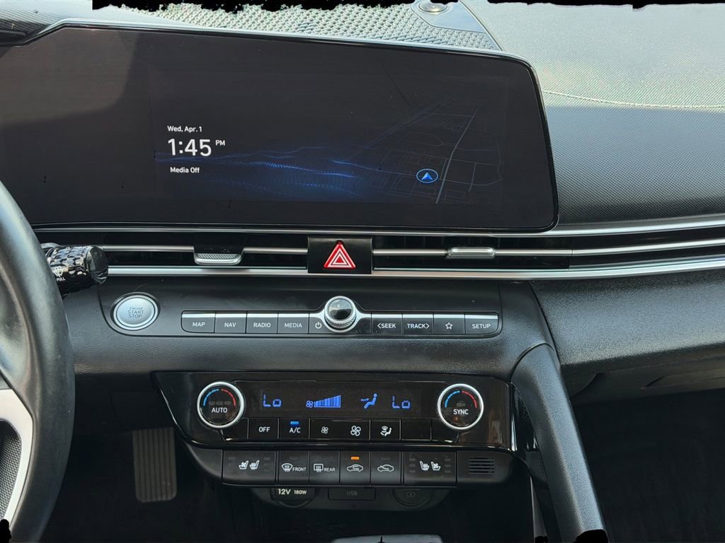 Certified 2023 Hyundai Elantra Limited image 14