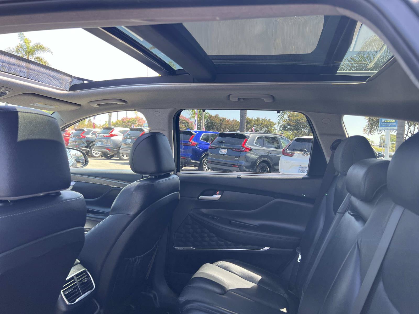 Used 2020 Hyundai Santa Fe Limited AWD/4WD image 25