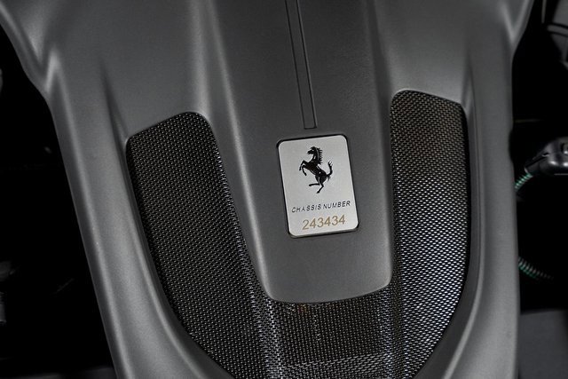 Used 2019 Ferrari Portofino image 15