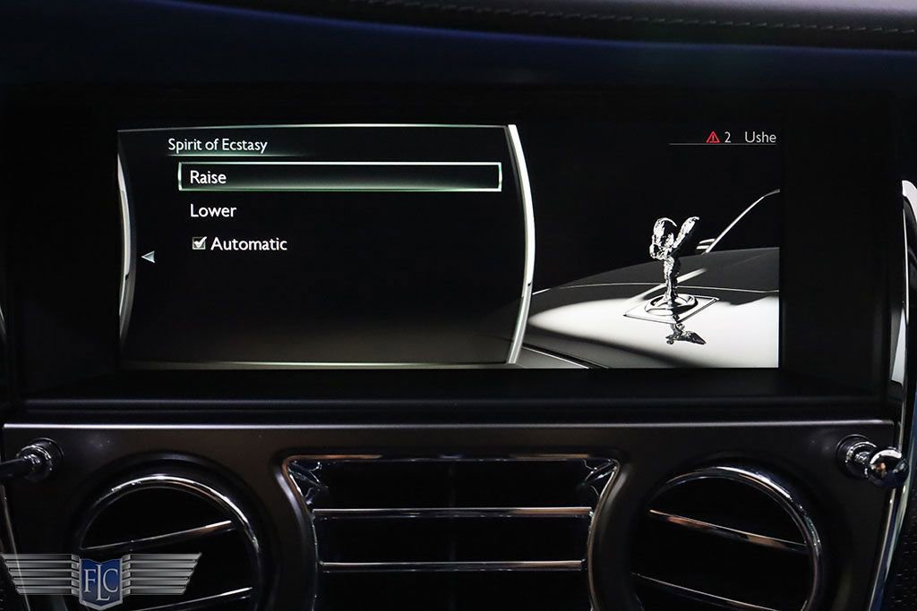 Used 2018 Rolls-Royce Dawn image 27