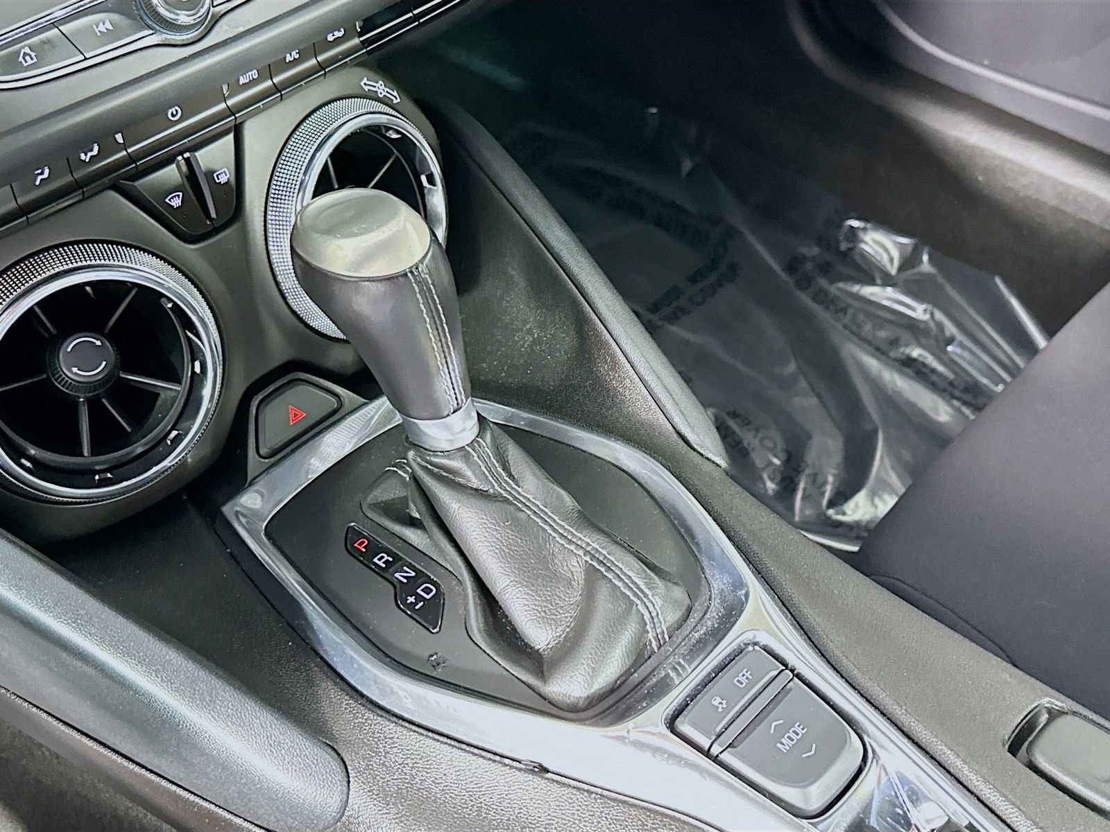 Used 2016 Chevrolet Camaro LT RWD image 17