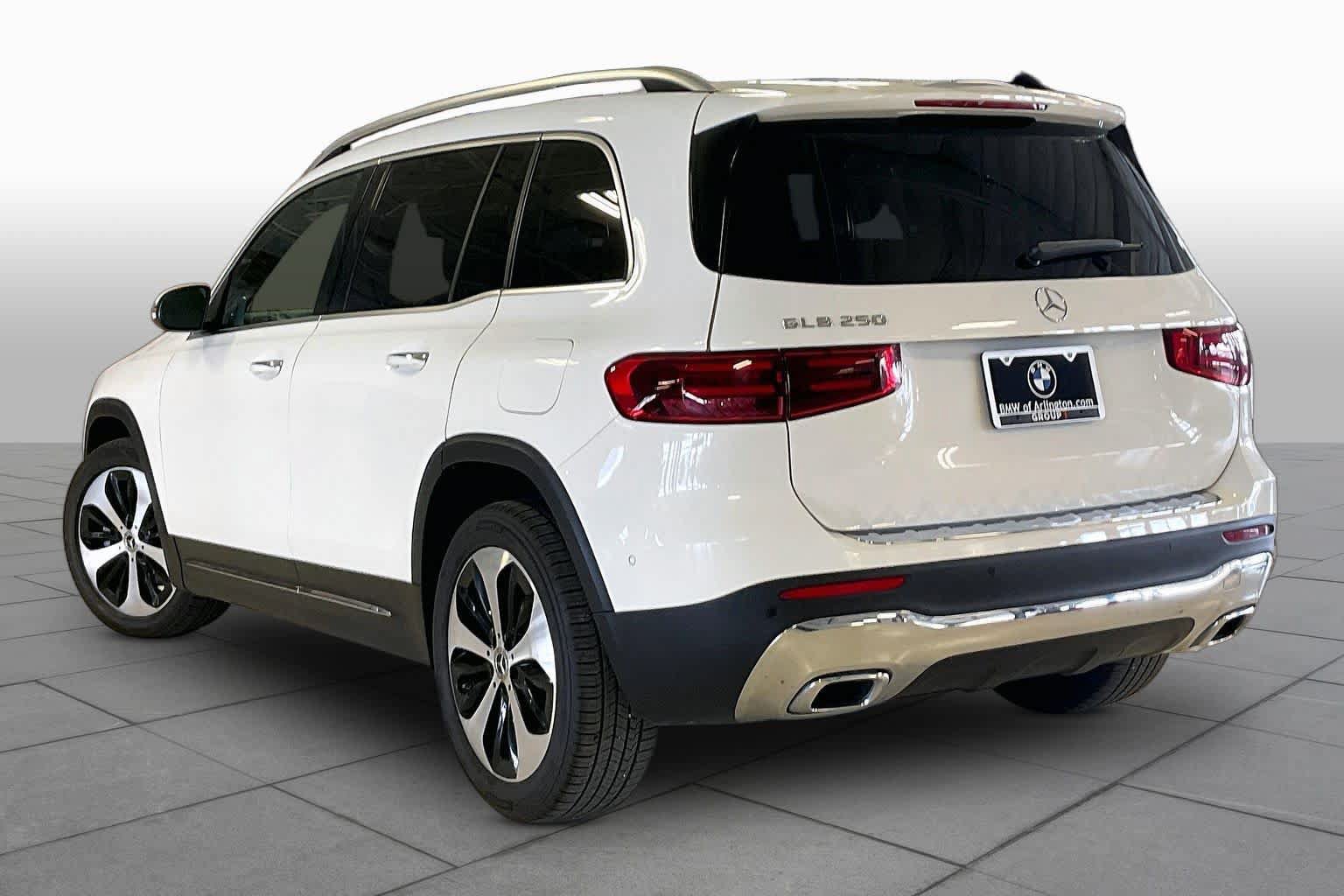 Used 2024 Mercedes-Benz GLB 250 image 10