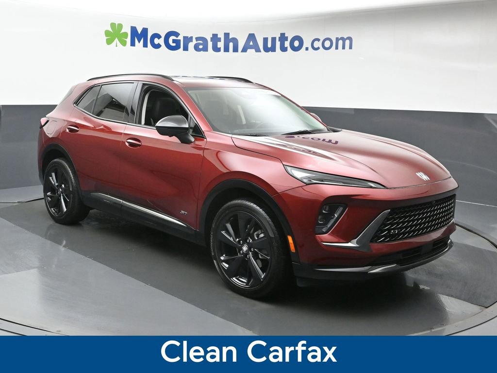 Used 2024 Buick Envision Sport Touring image 2