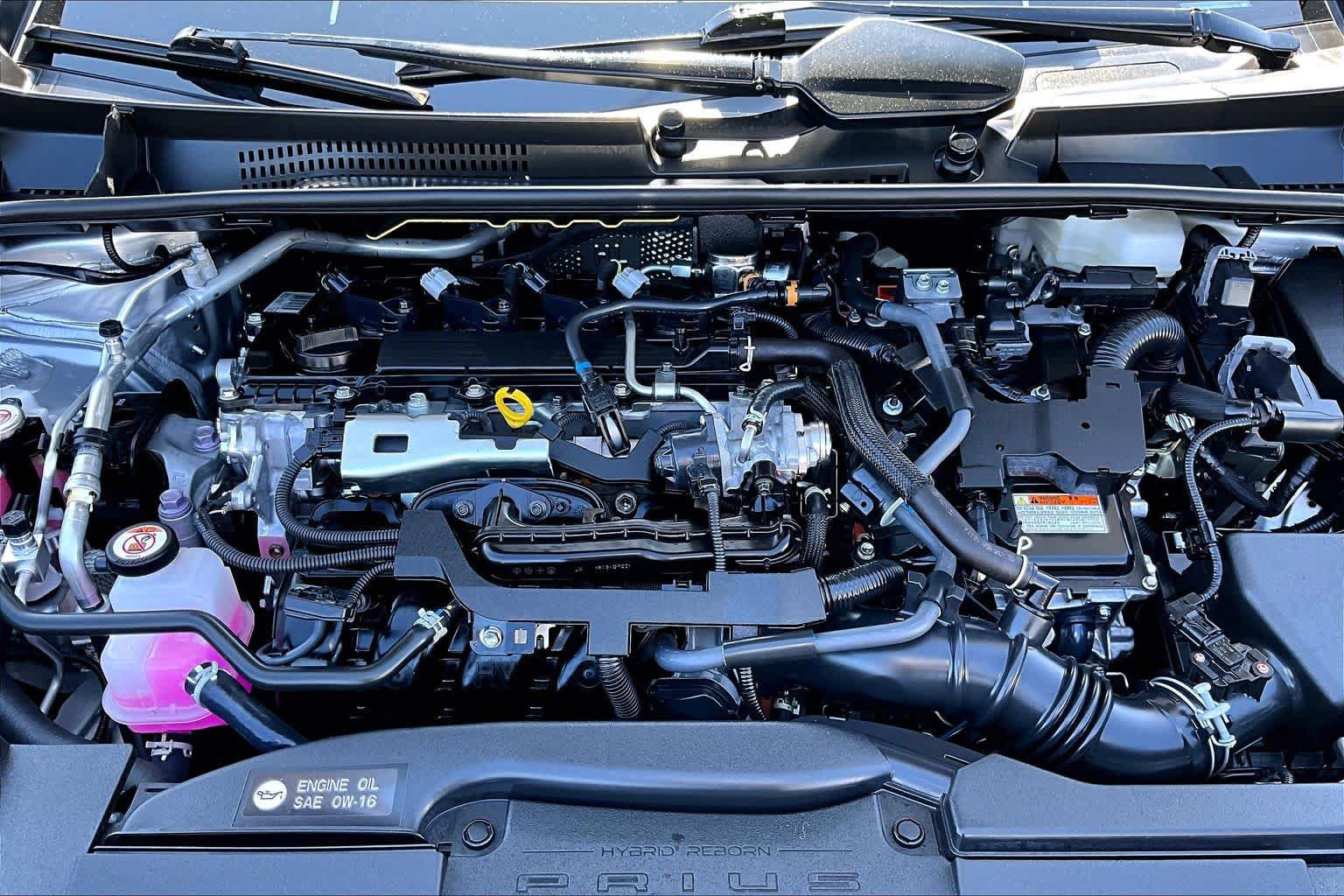 Used 2024 Toyota Prius XLE FWD image 29
